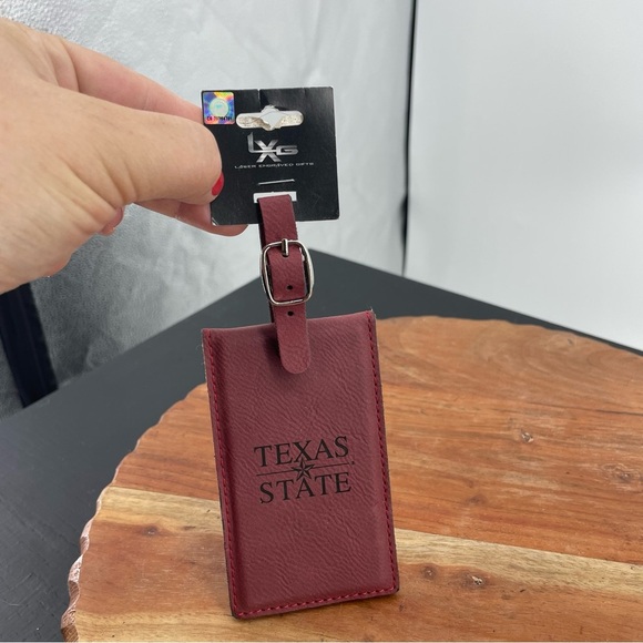 Lazer engraved gifts Texas state faux leather luggage tag red - Picture 1 of 6